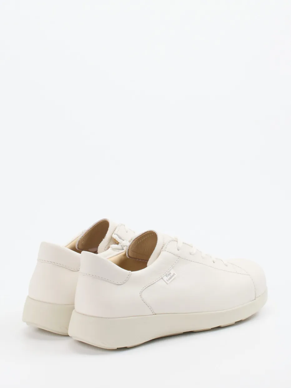 – Bequem-Sneaker aus Kalbleder cremeweiß*Finn Comfort Discount