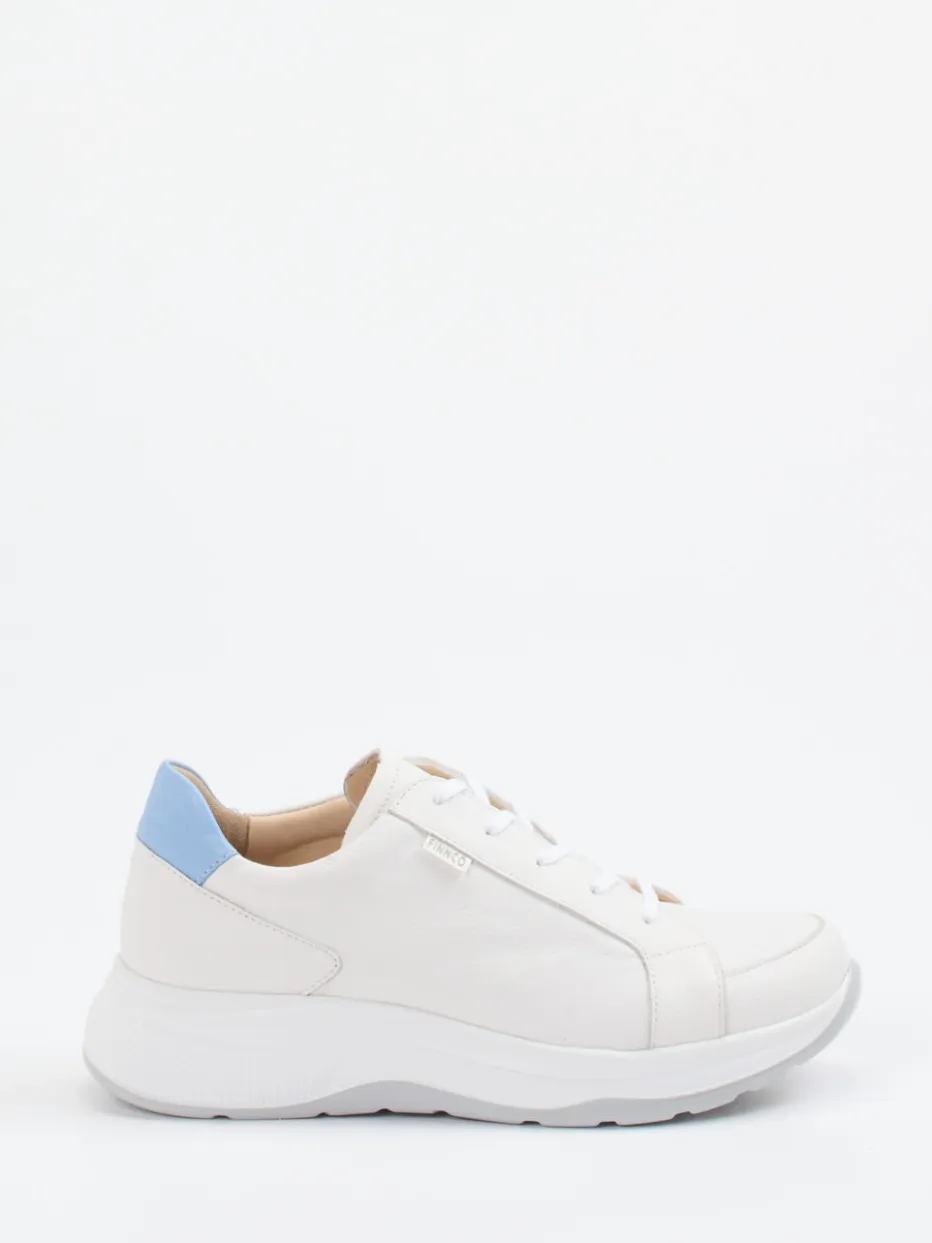 – Komfort-Sneaker aus Kalbleder Offwhite*Finn Comfort