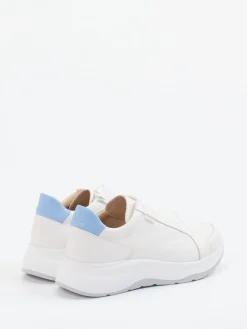– Komfort-Sneaker aus Kalbleder Offwhite*Finn Comfort