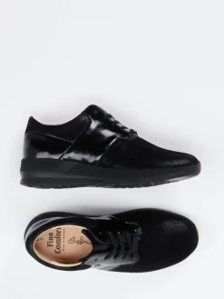 – Komfort-Sneaker aus Stretch und Leder*Finn Comfort