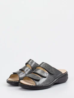 – Pantolette aus Lackleder anthrazit*Finn Comfort Hot