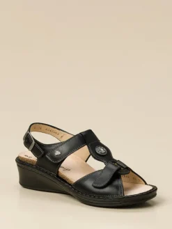 – Sandale aus Kalbleder*Finn Comfort