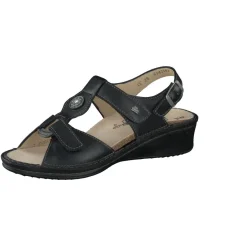 – Sandale aus Kalbleder*Finn Comfort