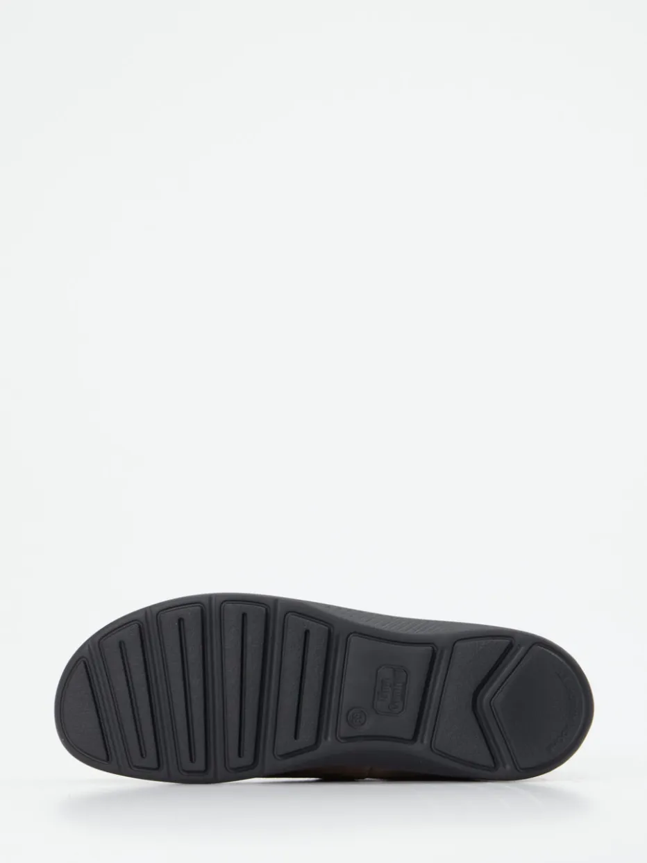 – Schnürboot aus Veloursleder in Taupe*Finn Comfort