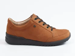 – Schnürschuhe aus Nubukleder cognac*Finn Comfort