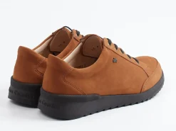 – Schnürschuhe aus Nubukleder cognac*Finn Comfort