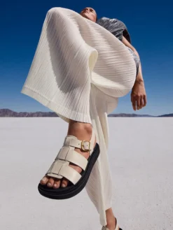 – Fisherman-Sandalen aus Lackleder*FitFlop Sale