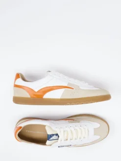 – Retro-Sneaker aus Veloursleder*Floris van Bommel New