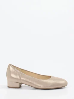 Damen Gabor – Ballerinas aus Metallicleder in Champagner