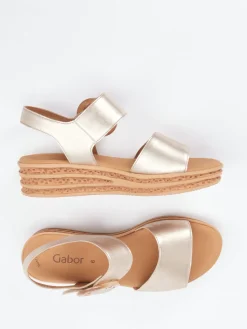 – Keilsandalette aus Metallicleder farben*Gabor Outlet