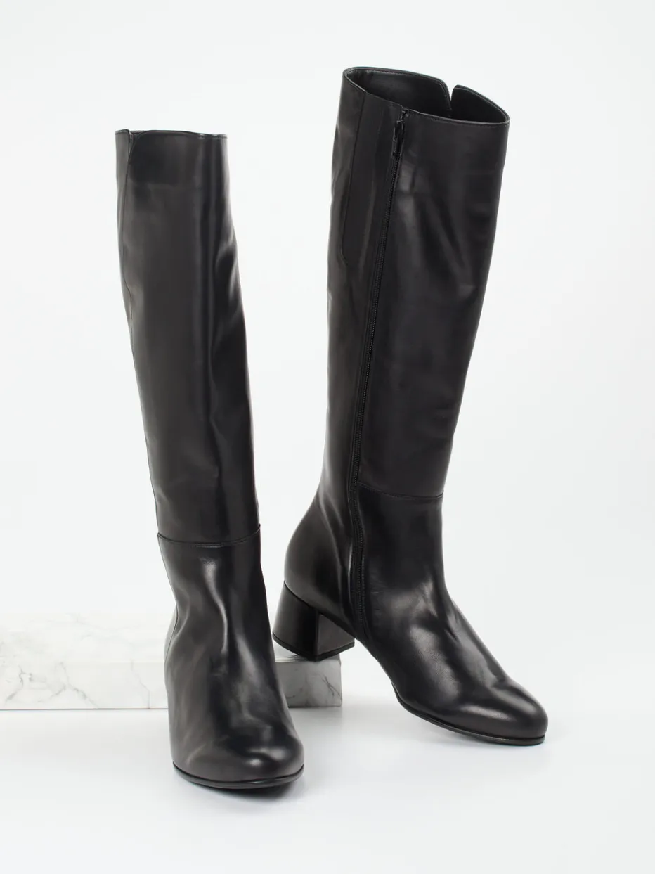 – Kniehohe Stiefel aus Leder*Gabor New