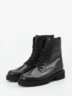 – Schnürboots aus Kalbleder*Gabor Sale