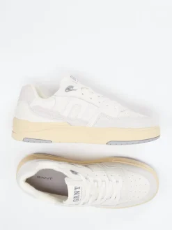 – Sneaker aus Kalbleder in Creme*Gant Sale