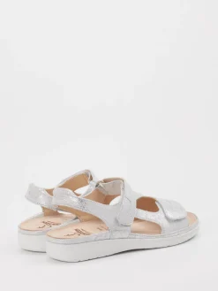 – Komfortsandalen aus Metallic-Material silber*Ganter Outlet