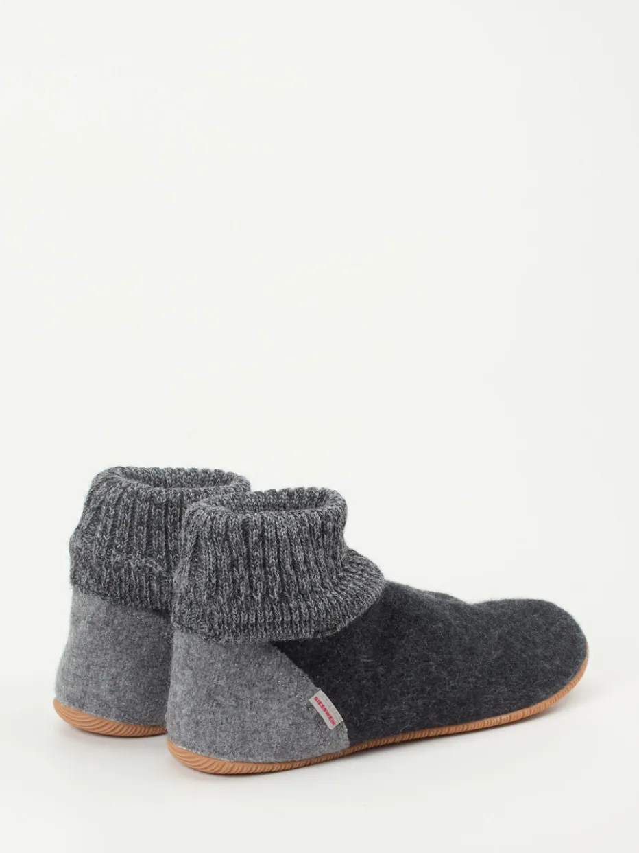 Herren Giesswein – Hüttenschuhe aus Wolle in Anthrazit