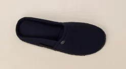 – Pantoffeln aus Textil dunkel*Giesswein