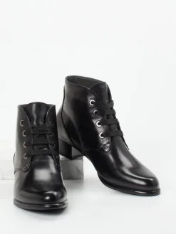 Damen Ginger u0026 Glove Ginger & Glove – Schnür-Boots aus Lammleder