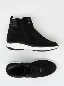 – Schnürstiefelette aus Veloursleder*Hassia Discount