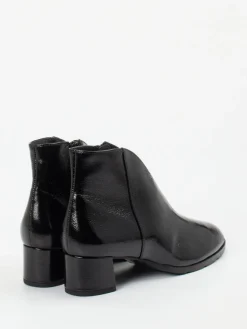 – Stiefelette aus Lackleder*Hassia Best