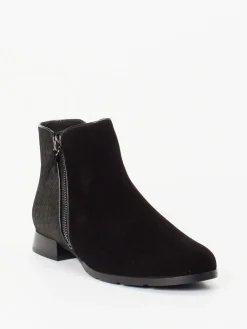 – Stiefeletten aus Veloursleder*Hassia