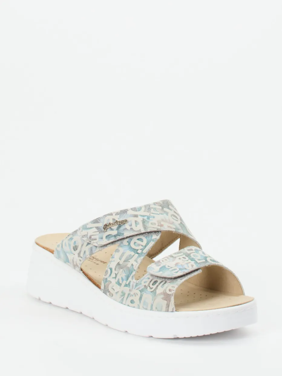 – Pantoletten aus geprägtem Leder hellgrau*Hickersberger Hot