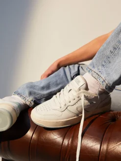 – Sneaker aus Kalbleder in und Pastell*HUB Clearance