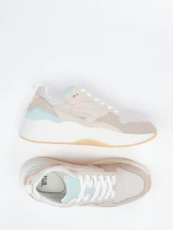 – Sneaker aus Veloursleder und Mesh*HUB Hot