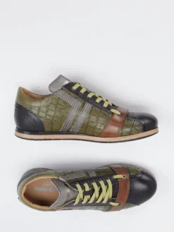 – Sneaker aus Kalbleder mit Kroko-Prägung*Kamo Gutsu New