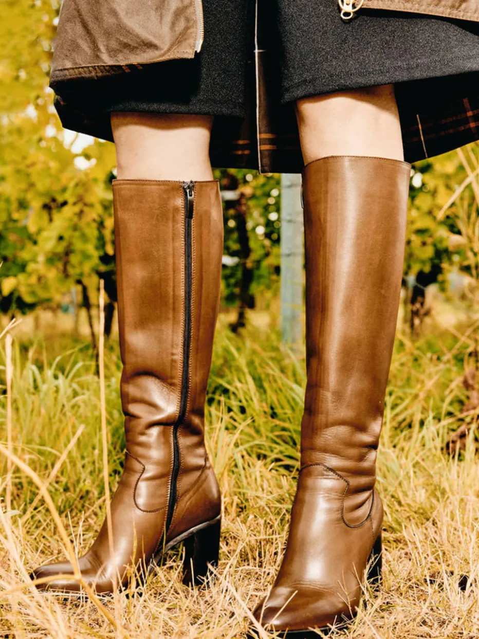 – Kniehohe Stiefel aus Kalbleder Cognac*Konstantin Starke Hot