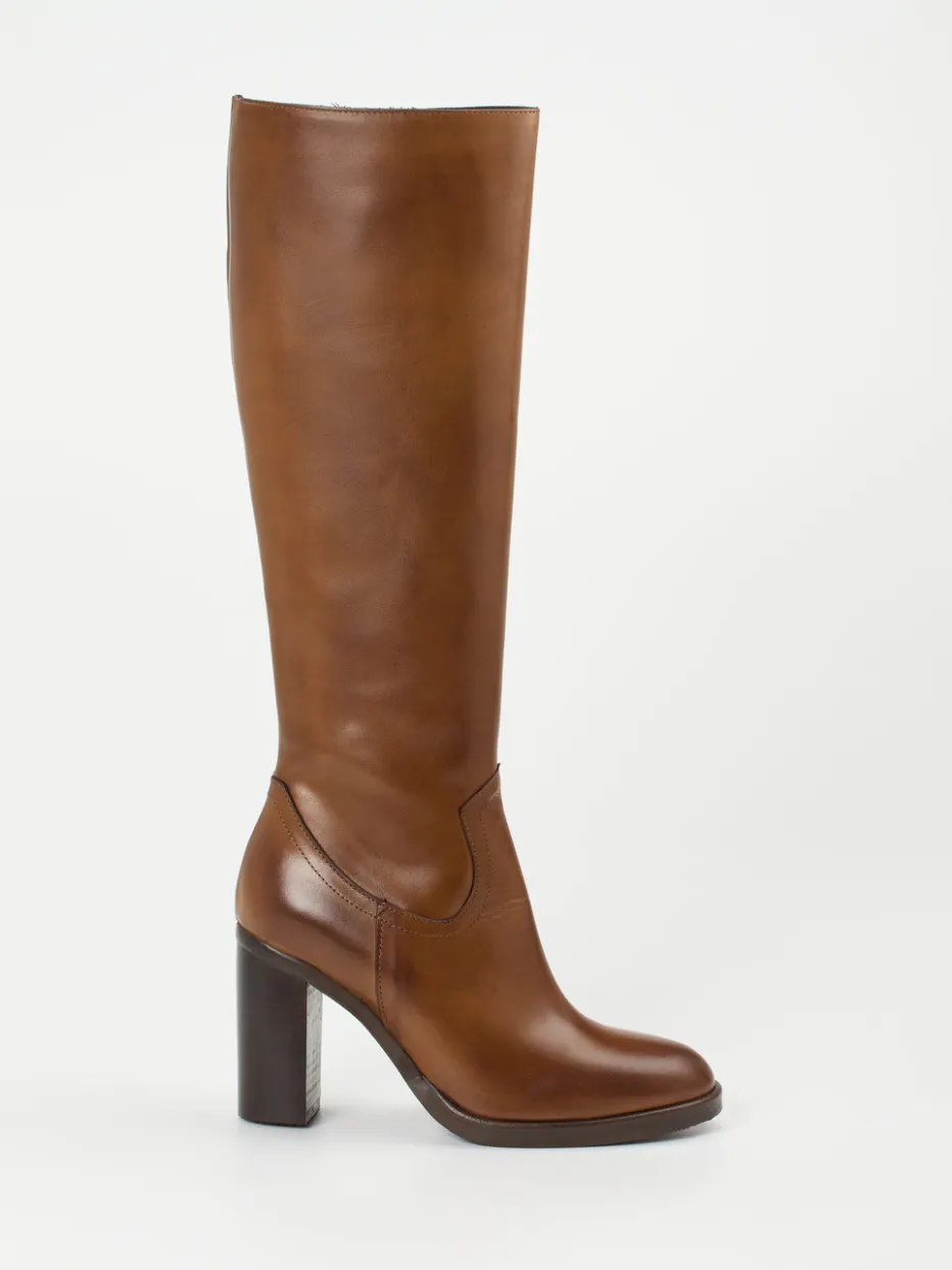 – Kniehohe Stiefel aus Kalbleder Cognac*Konstantin Starke Hot