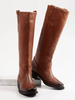 Damen Konstantin Starke – Kniehohe Stiefel aus Kalbleder Cognac