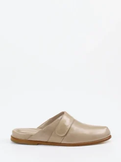 – Mules aus Lammleder in Beigegrau*Konstantin Starke Discount