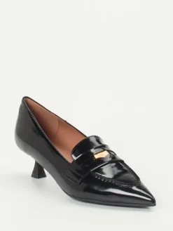 – Pumps aus Hochglanzleder*Konstantin Starke New