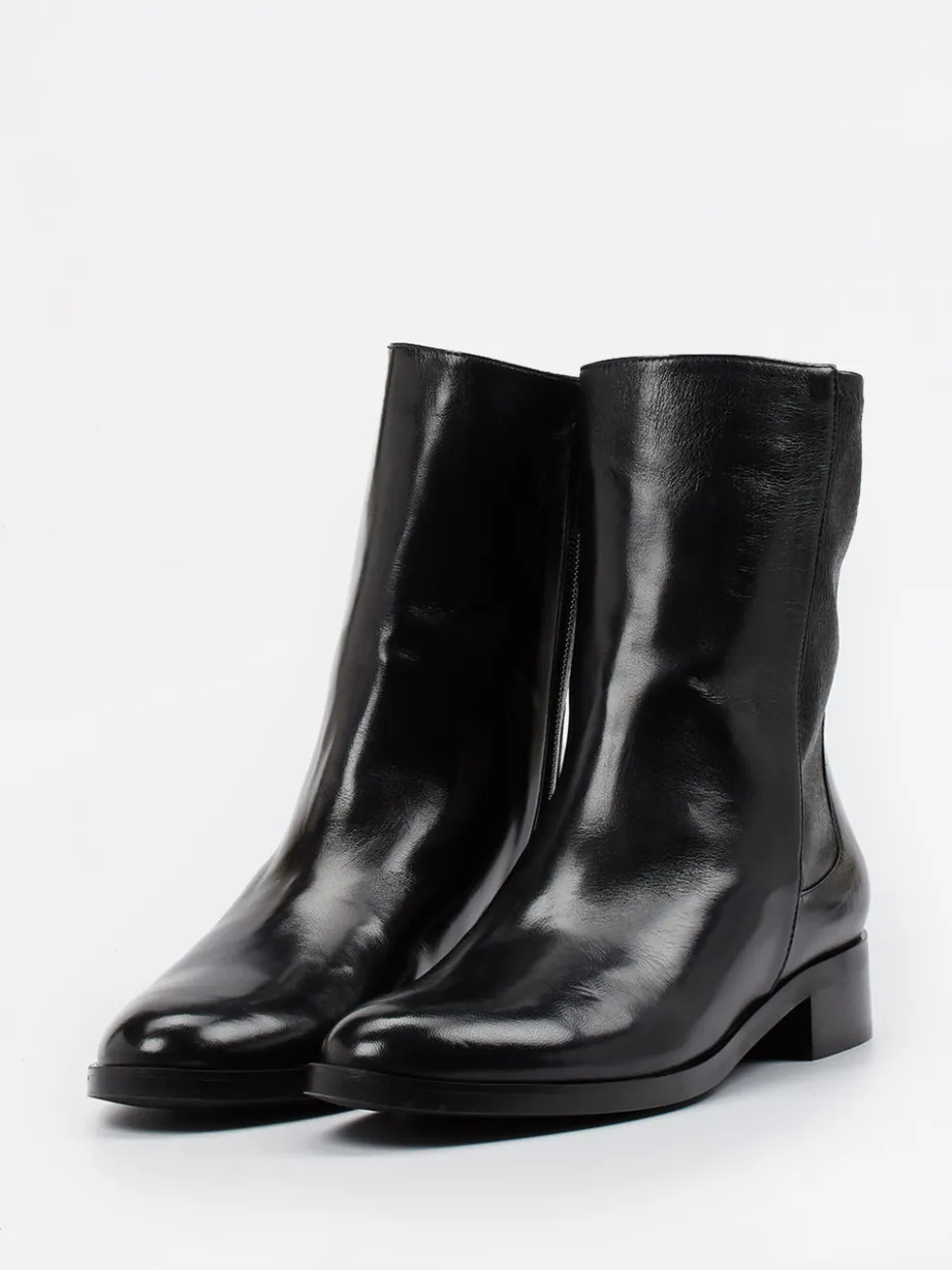 Damen Konstantin Starke – Reißverschluss-Stiefelette aus Lammleder