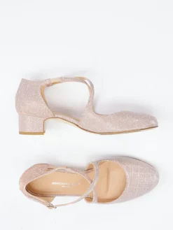 – Riemchenpumps aus Metallicleder Roségold*Konstantin Starke Online