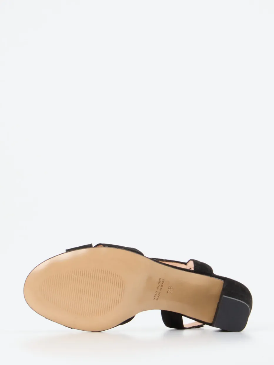 – Sandaletten aus Veloursleder*Konstantin Starke