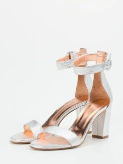 – Sandaletten aus Metallicleder*Konstantin Starke New