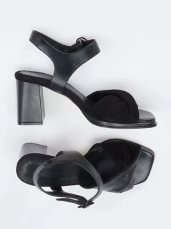 – Sandalen aus Lammleder*Konstantin Starke Hot