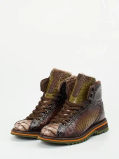 – Schnürboots aus geprägtem Leder*Konstantin Starke