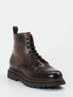 – Schnürboots aus Büffelleder*Konstantin Starke Hot