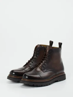 – Schnürboots aus Büffelleder*Konstantin Starke Hot