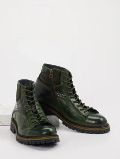 – Schnürboots aus Leder mit Kroko-Prägung*Konstantin Starke New