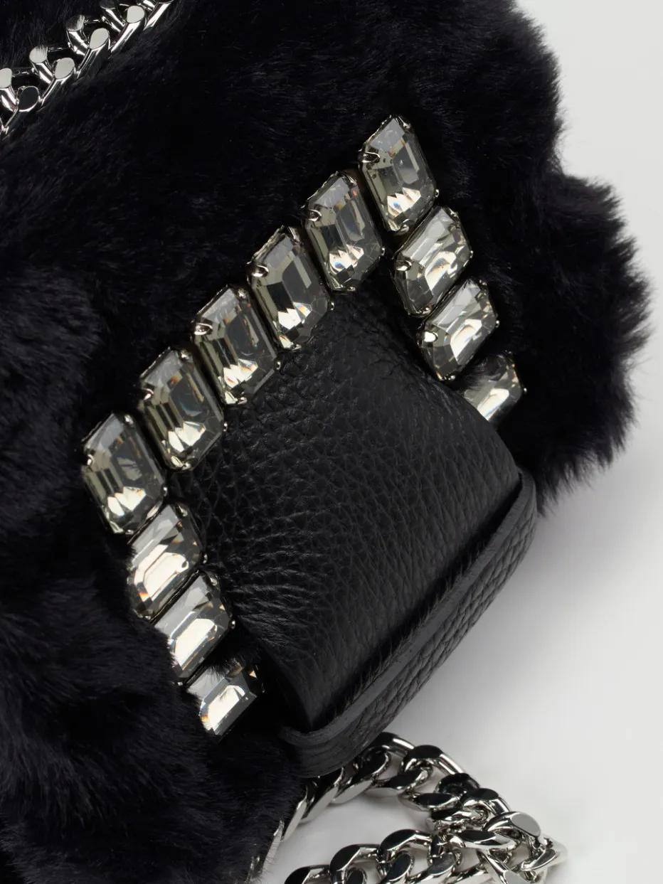 – Schultertasche aus Fell*Konstantin Starke