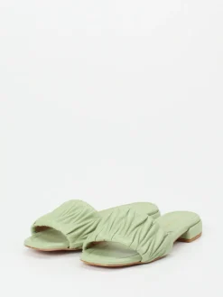 – Slides aus Synthetik in Salbei*Konstantin Starke Hot