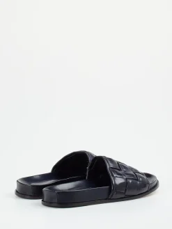 – Slides aus Flechtleder in Dunkel*Konstantin Starke