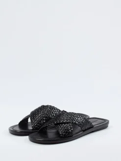 – Slides aus Flechtleder*Konstantin Starke Outlet