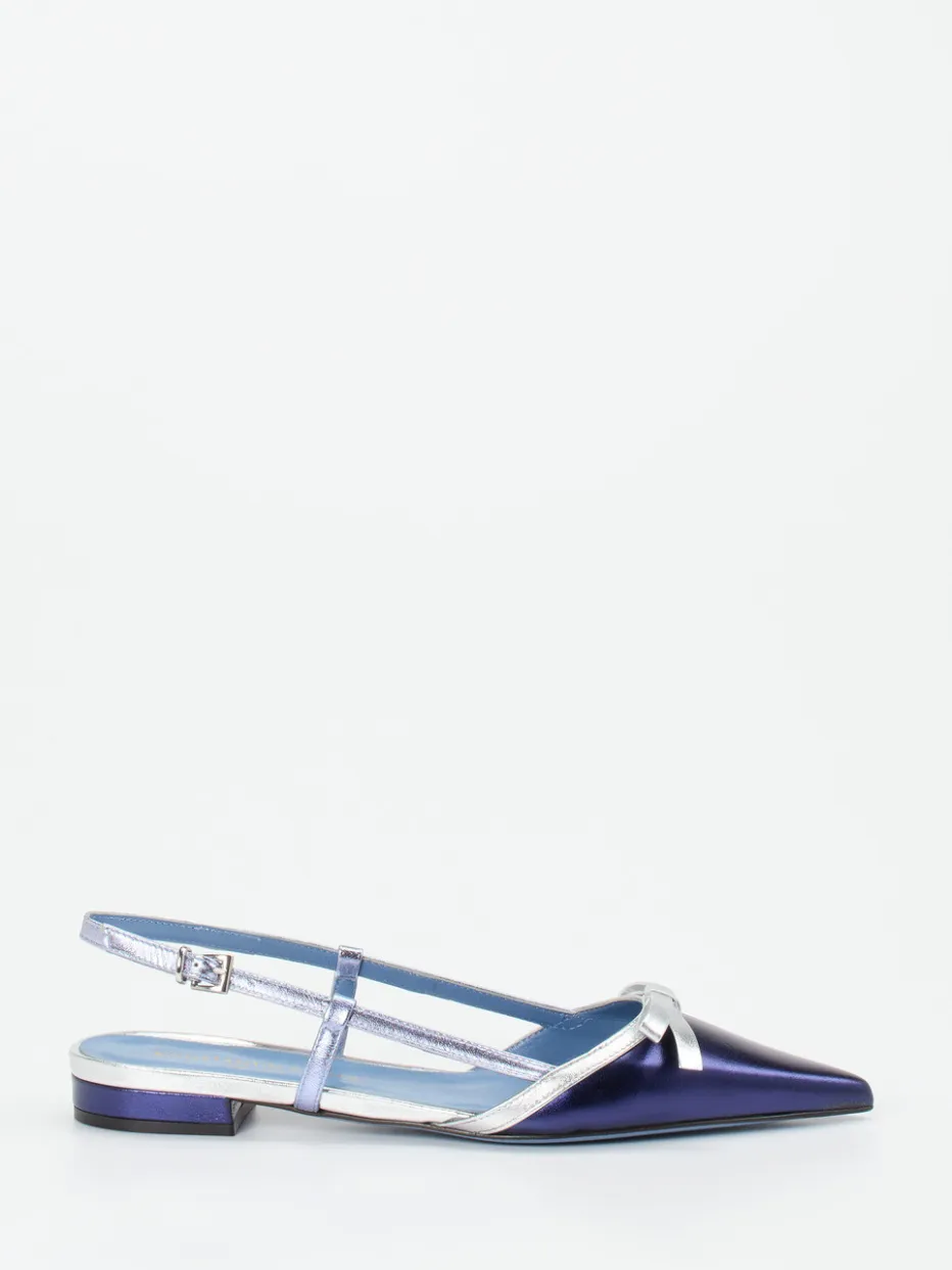 – Slingpumps aus Metallicleder*Konstantin Starke