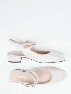 – Slingpumps aus Lackleder cremeweiß*Konstantin Starke Outlet