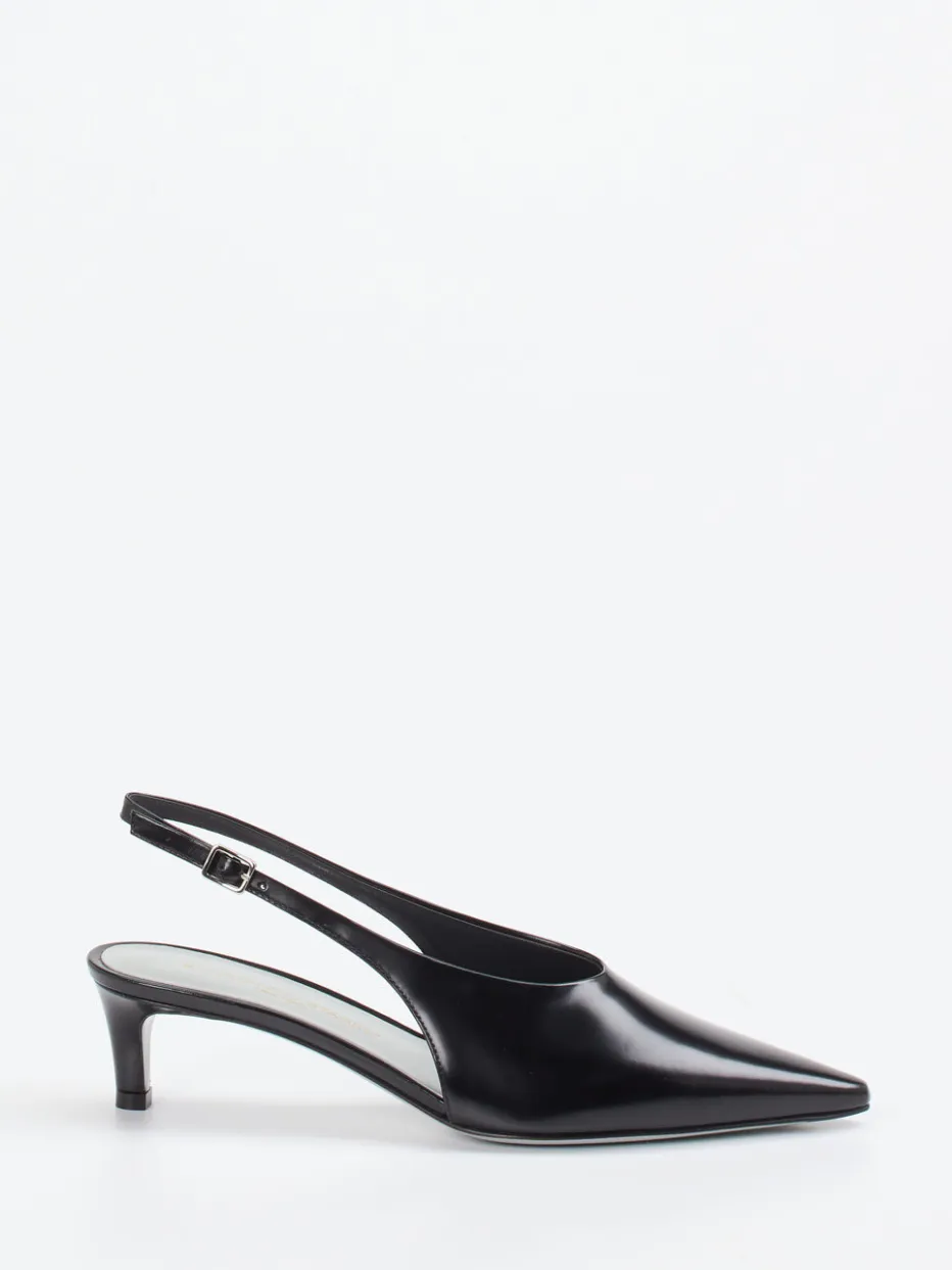 – Slingpumps aus Hochglanzleder*Konstantin Starke Online