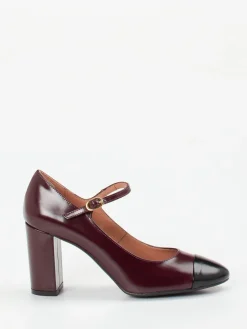 – Spangenpumps aus Hochglanzleder Bordeaux*Konstantin Starke Discount